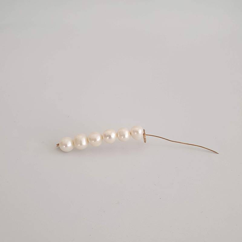 Gold and Pearl Brooch, 2019