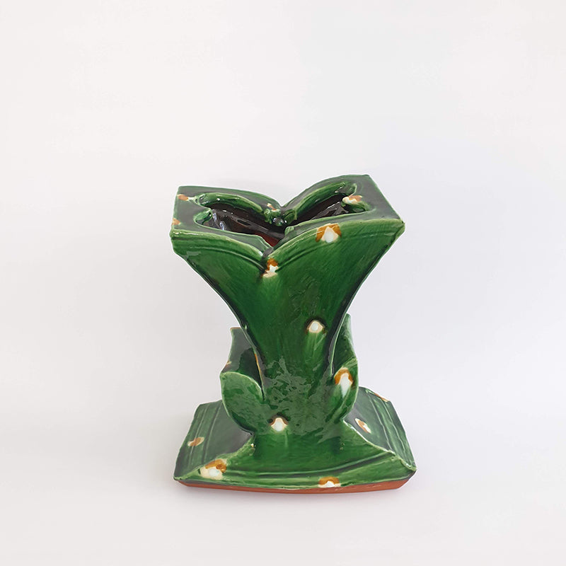 Green Winged vase with golden dashes