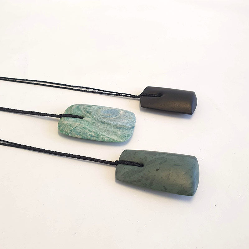 Pillow pendant - Aotea, 2023