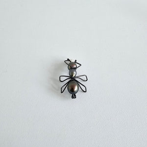 Ant brooch