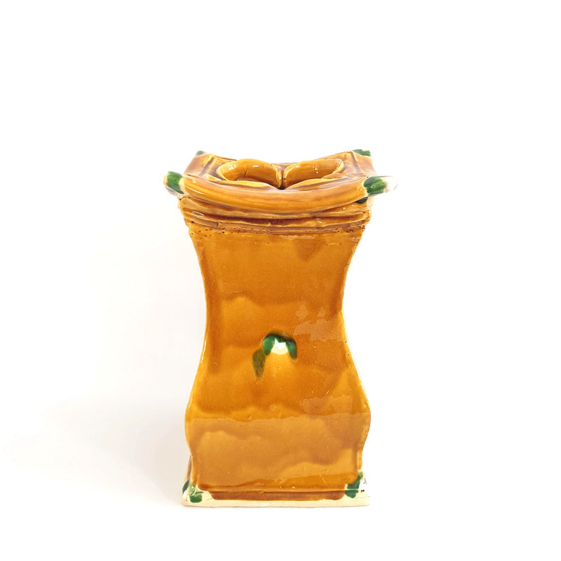 Square Golden vase with green dashes